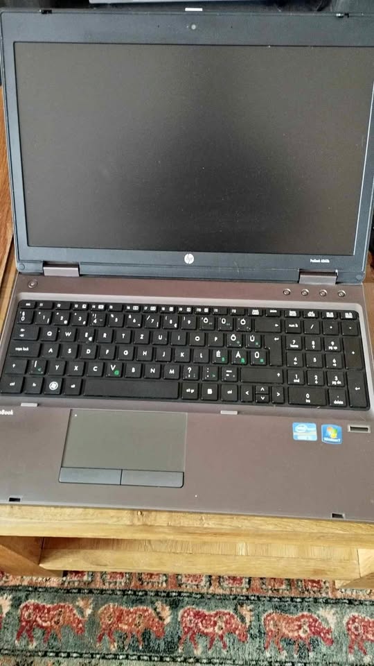 ELADÓ – HP laptop 15,6-os kijelzővel core i5 processzorral wifivel SSD-vel kamerával 35 000 Ft